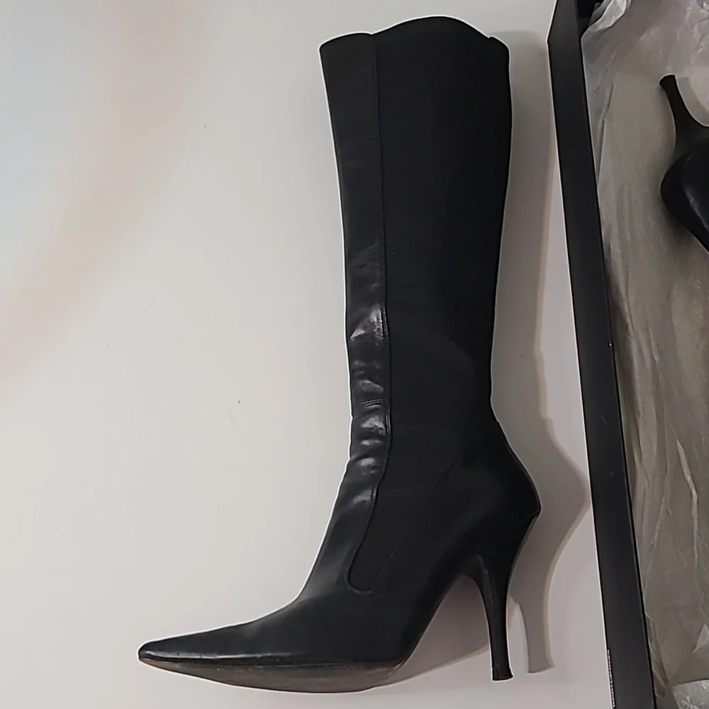 Stretch Out Women's Sleek Black Heeled Boots. Spain - Picture 7 of 11